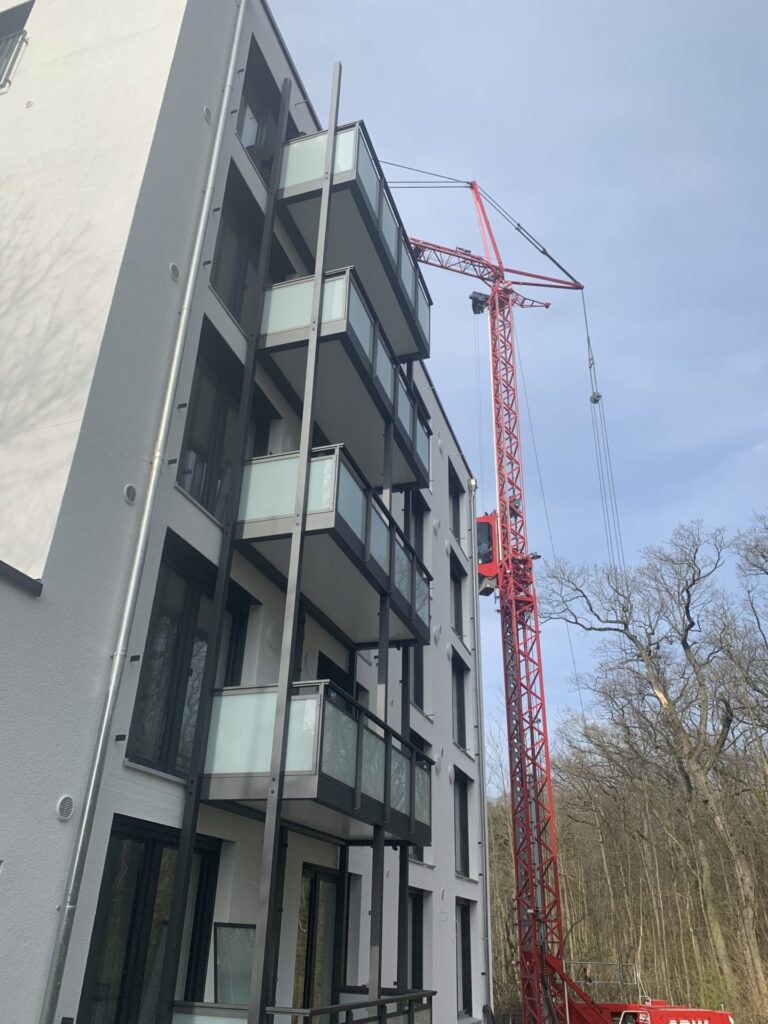 Bauphase - Balkonmontage: Bad-Soden-im-Taunus BONDA