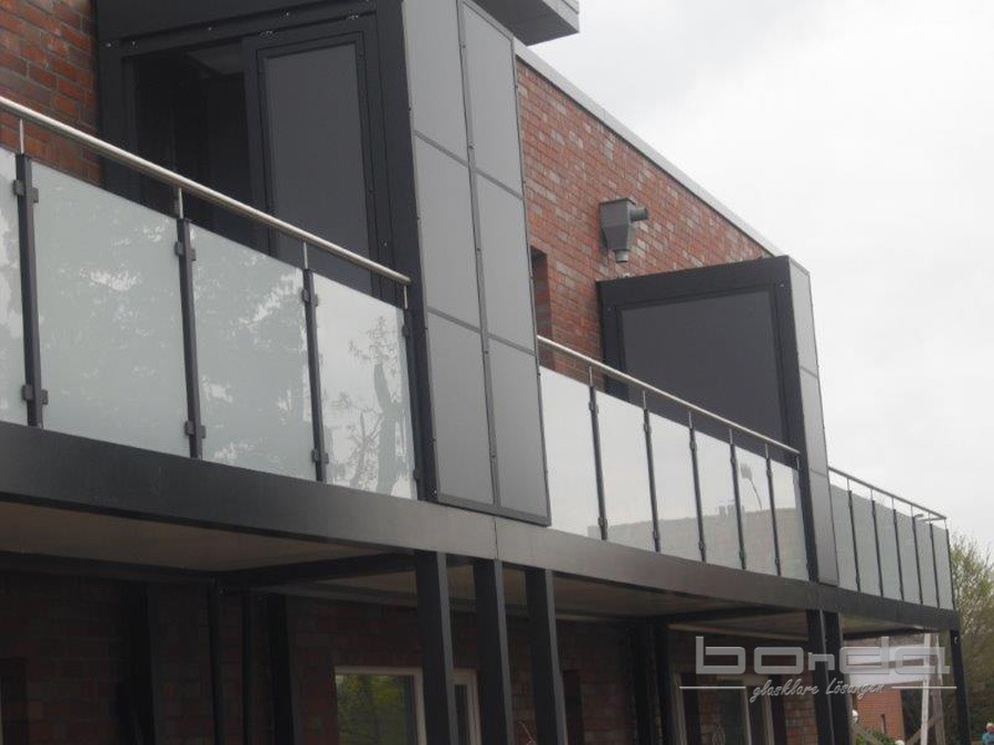 balkon-balkonanbau-balkonsystem-anbaubalkon-balkon-balkonbau-balkonsysteme-aluminiumbalkon-betonbalkon-zeitungsartikel-norderstedt-ulzburger-strasse