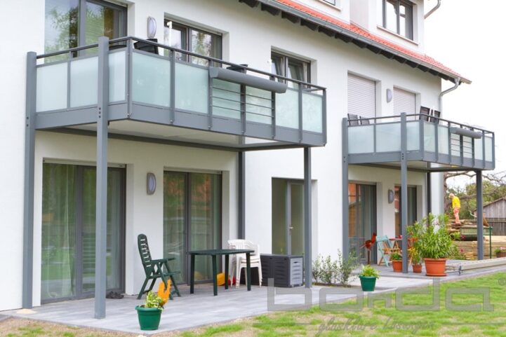 Bonda Balkonbau Balkone WECHMAR Goethestrasse - BONDA Balkon- und Glasbau GmbH
